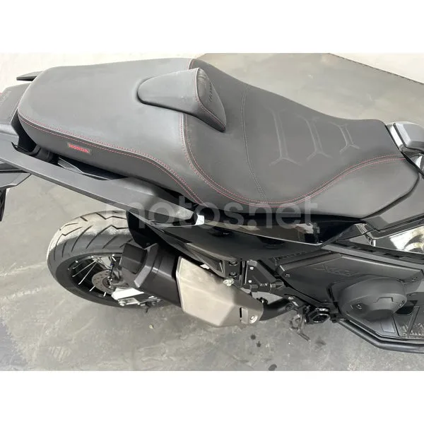 Honda X-ADV - Vista 7
