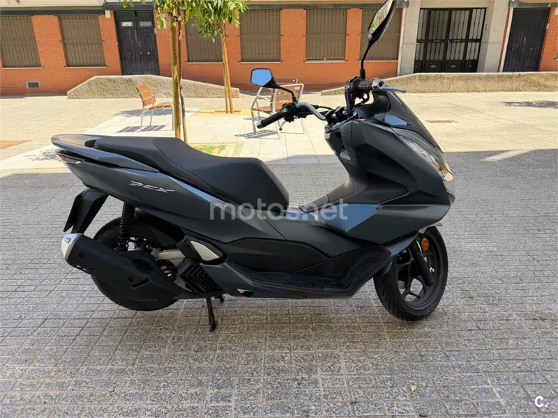 Honda PCX125 - Vista 4