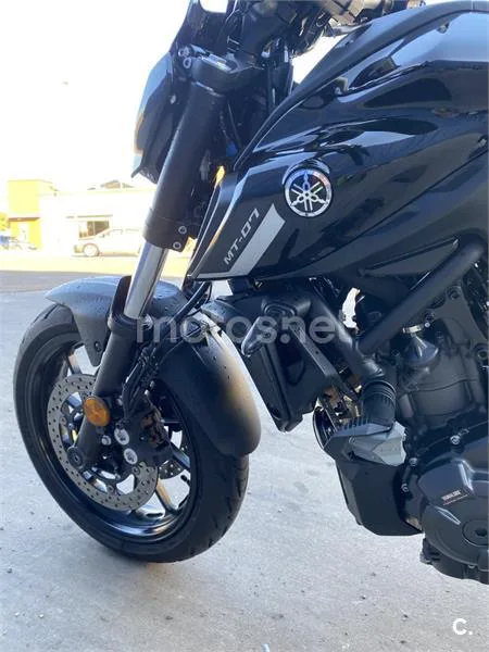 Yamaha MT-07 - Vista 4
