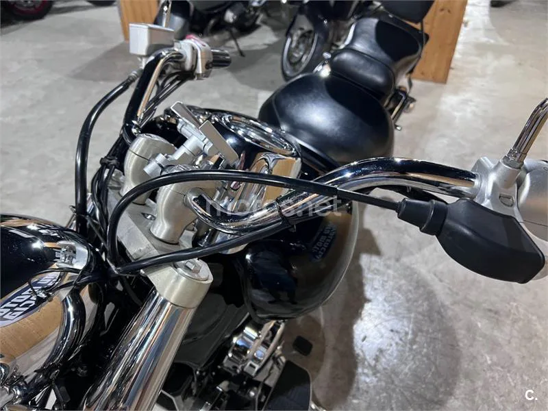Suzuki Intruder C800 - Vista 46