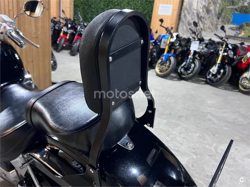 Suzuki Intruder C800 - Vista 71