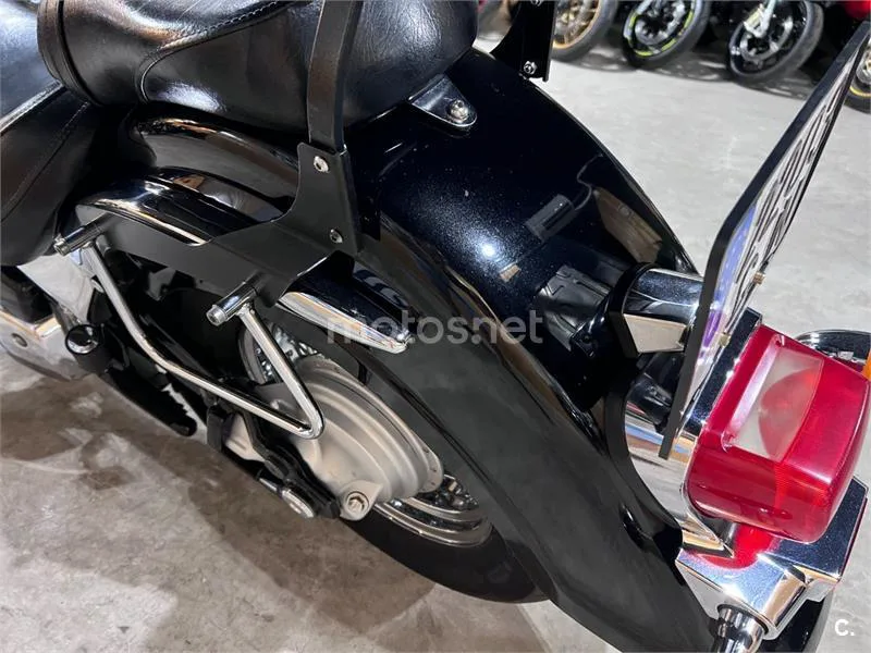 Suzuki Intruder C800 - Vista 72