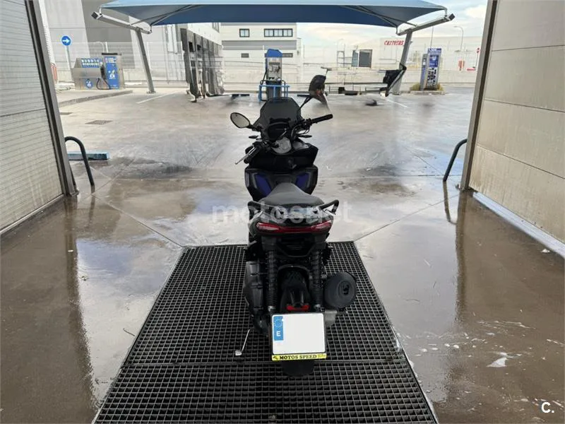 Aprilia SR GT 125 - Vista 4
