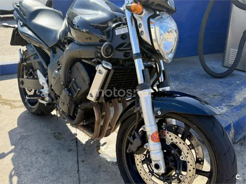 Yamaha FZ6 - Vista 8