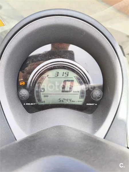 Yamaha NMAX - Vista 4