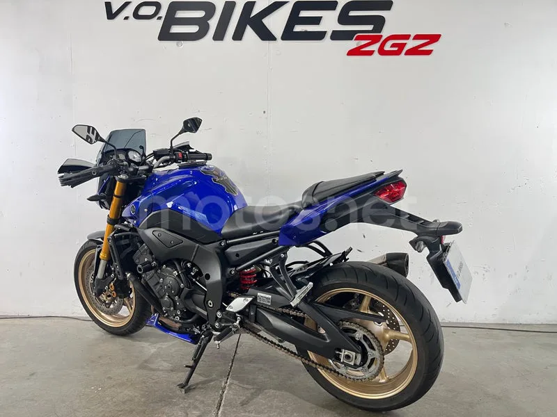 Yamaha FZ8 - Vista 6