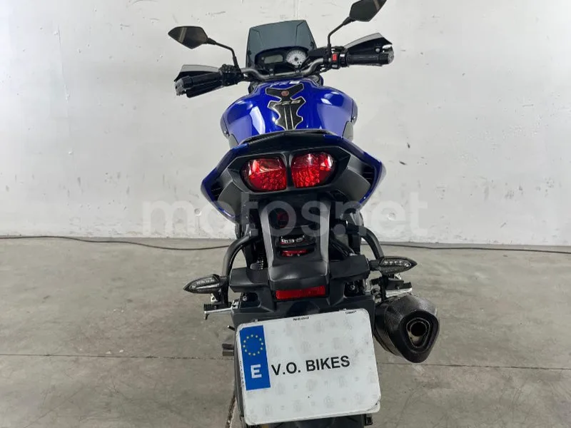 Yamaha FZ8 - Vista 7
