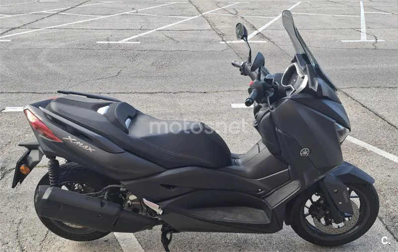 Yamaha XMAX 300 - Vista 6