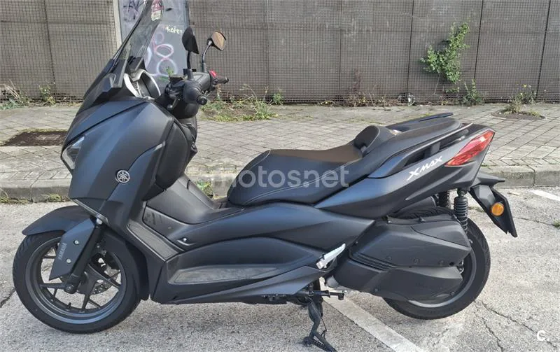 Yamaha XMAX 300 - Vista 10