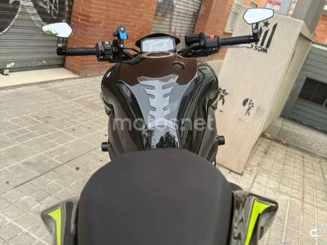 Kawasaki Z900 - Vista 6