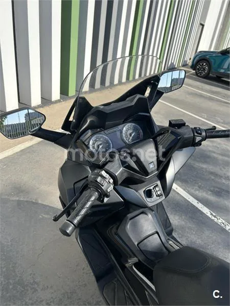 Honda Forza 125 - Vista 3
