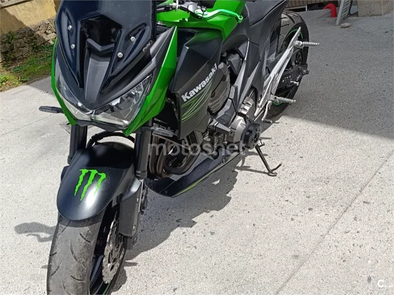 Kawasaki Z800 - Vista 4