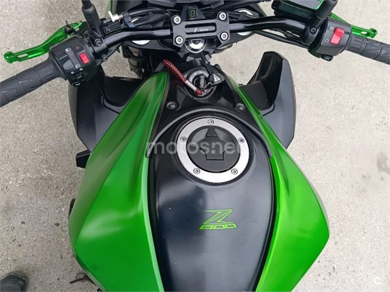 Kawasaki Z800 - Vista 5
