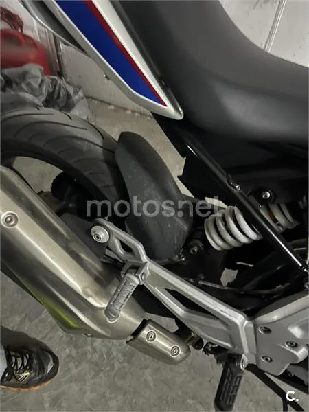 BMW G 310 R - Vista 15