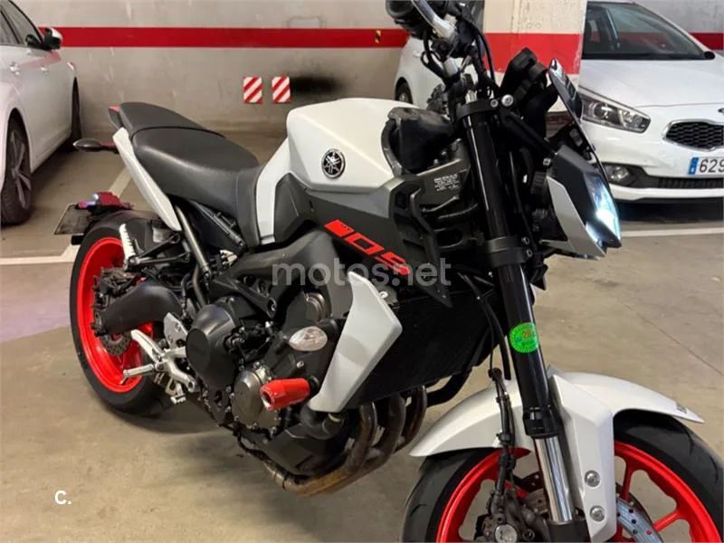 Yamaha MT-09 - Vista 5
