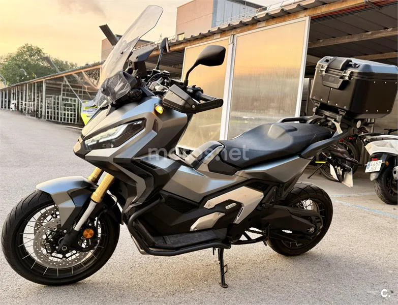 Honda X-ADV - Vista 4
