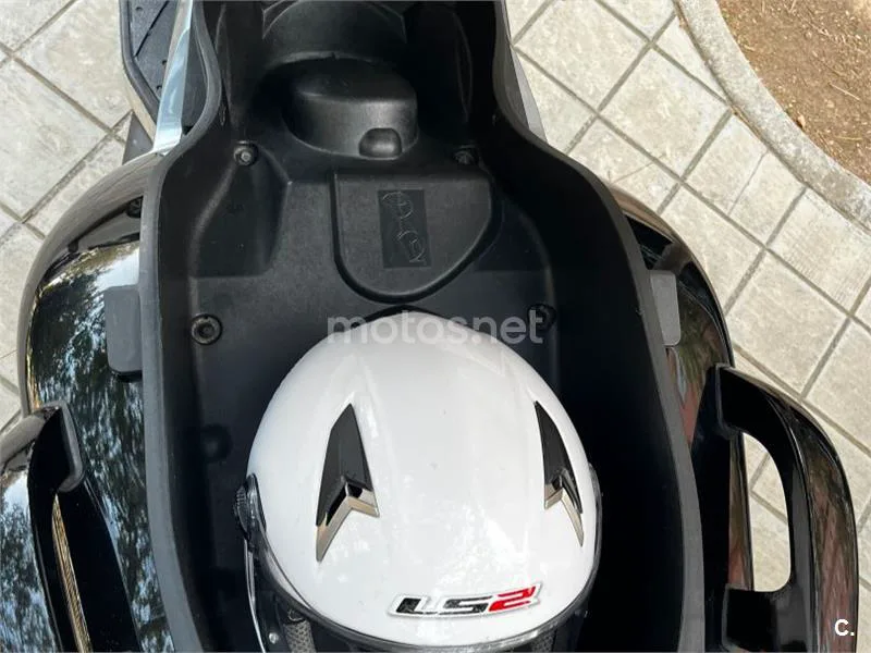 Yamaha XMAX 250 - Vista 7