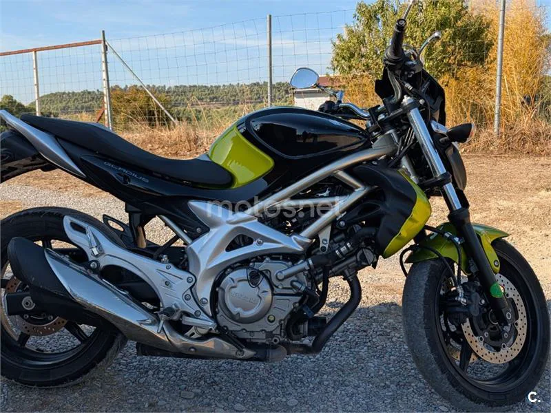 Suzuki Gladius 650 2900 € 2010 Barcelona - 1