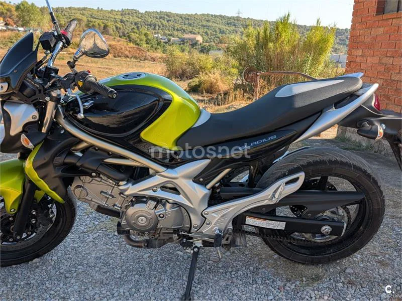 Suzuki Gladius 650 - Vista 3