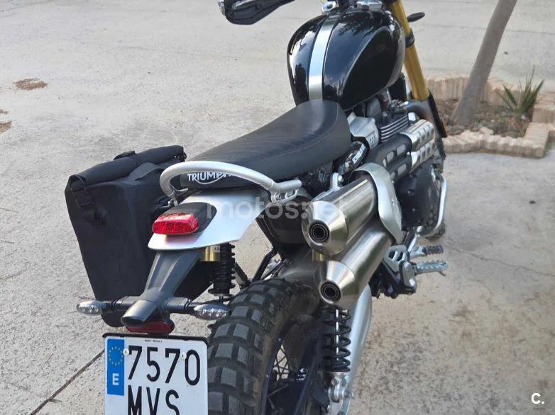Triumph Scrambler 1200 - Vista 4