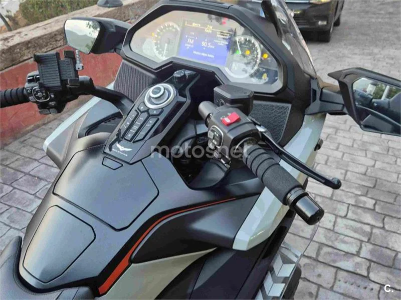 Honda Gold Wing - Vista 13