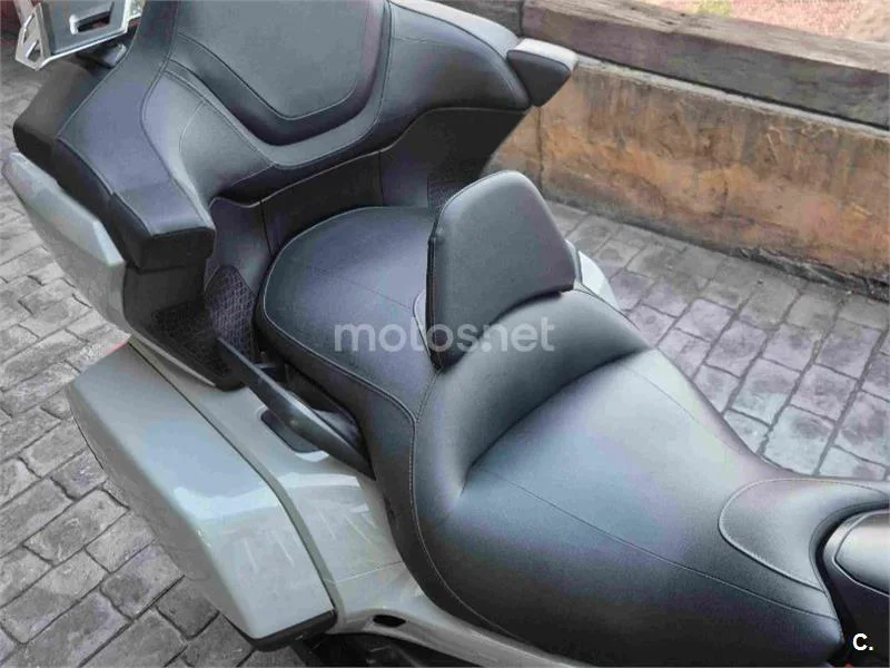 Honda Gold Wing - Vista 15