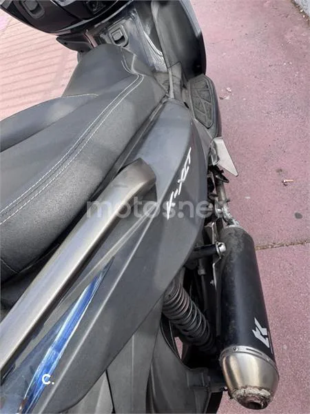 Kymco K-XCT 300i - Vista 8