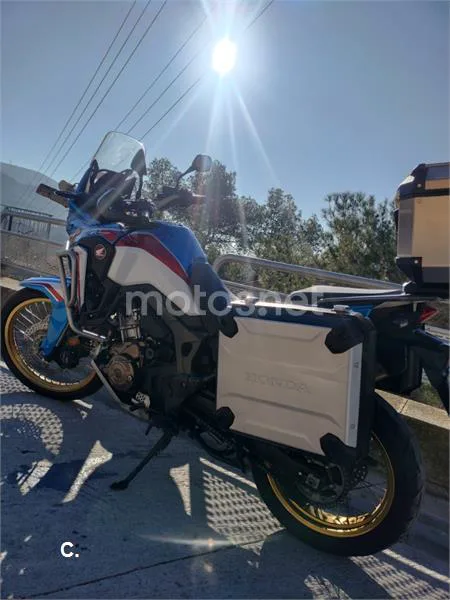 Honda CRF1000L Africa Twin - Vista 5