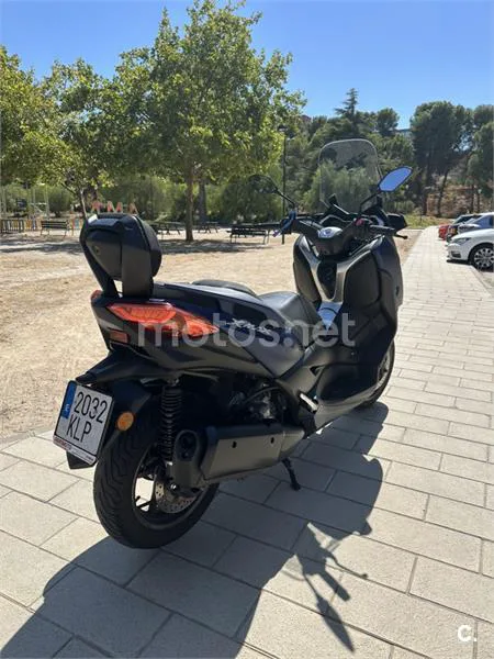 Yamaha XMAX 300 - Vista 7