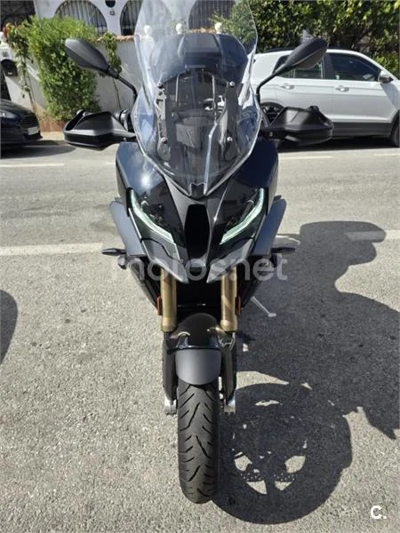 BMW S 1000 XR - Vista 3