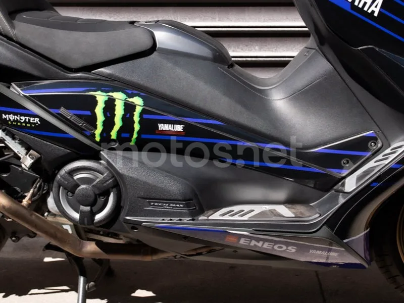 Yamaha TMAX 560 - Vista 5