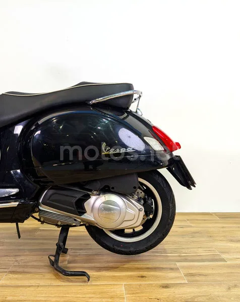 Vespa GTS 125 - Vista 9