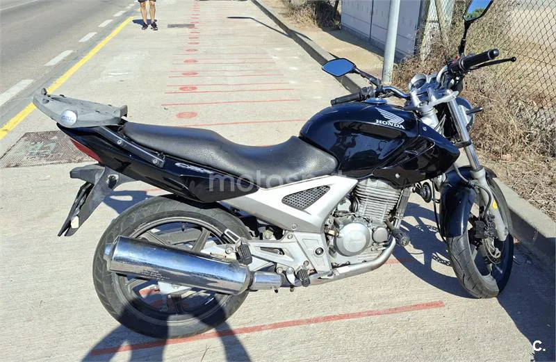 Honda CBF250 1000 € 2007 Barcelona - 1