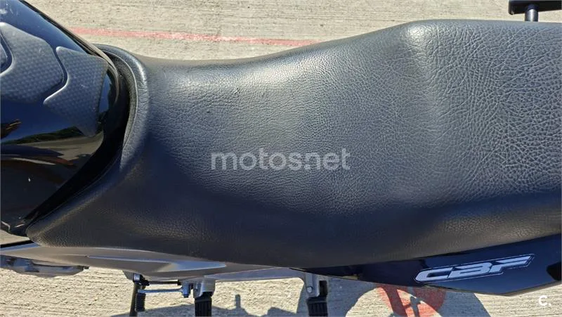 Honda CBF250 - Vista 4