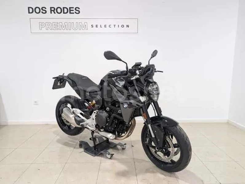 BMW F 900 R - Vista 4