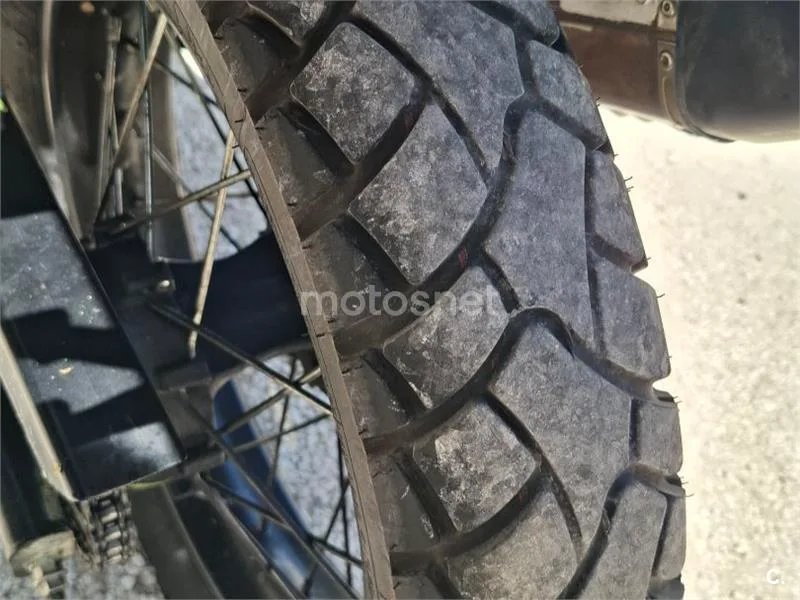 Royal Enfield Himalayan 410 - Vista 5