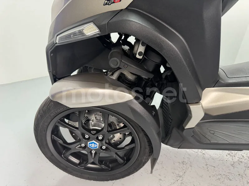 Piaggio MP3 - Vista 19