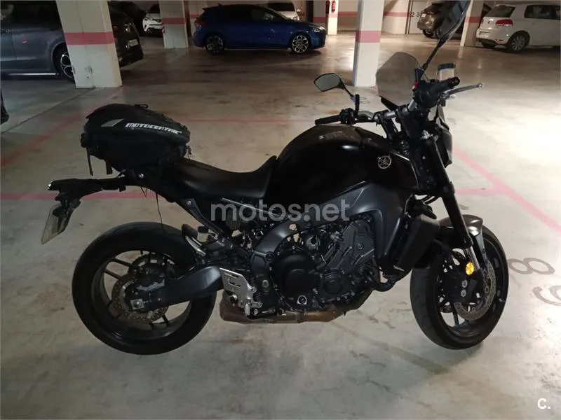Yamaha MT-09 7600 € 2022 Araba - 1