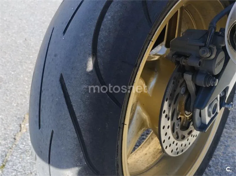 Yamaha FZ1 Fazer - Vista 6