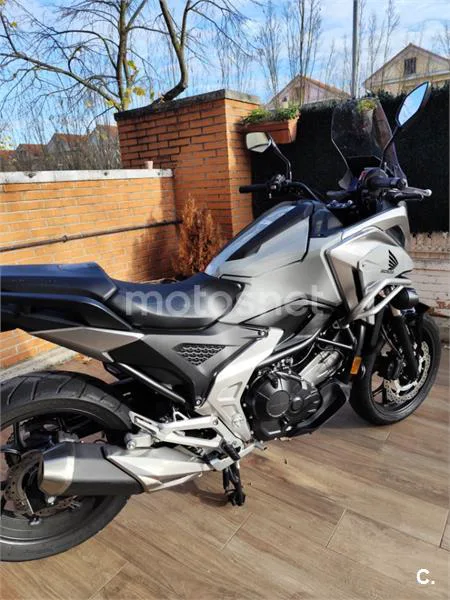 Honda NC750X - Vista 7