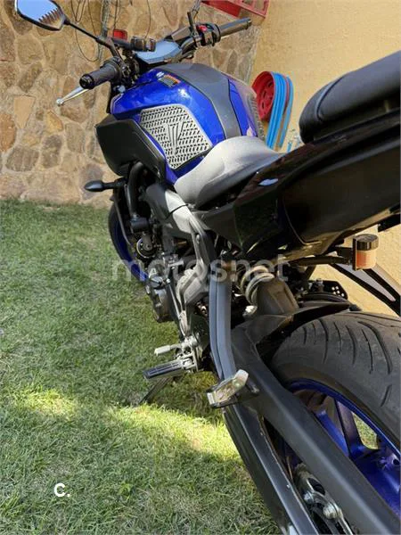 Yamaha MT-07 - Vista 4
