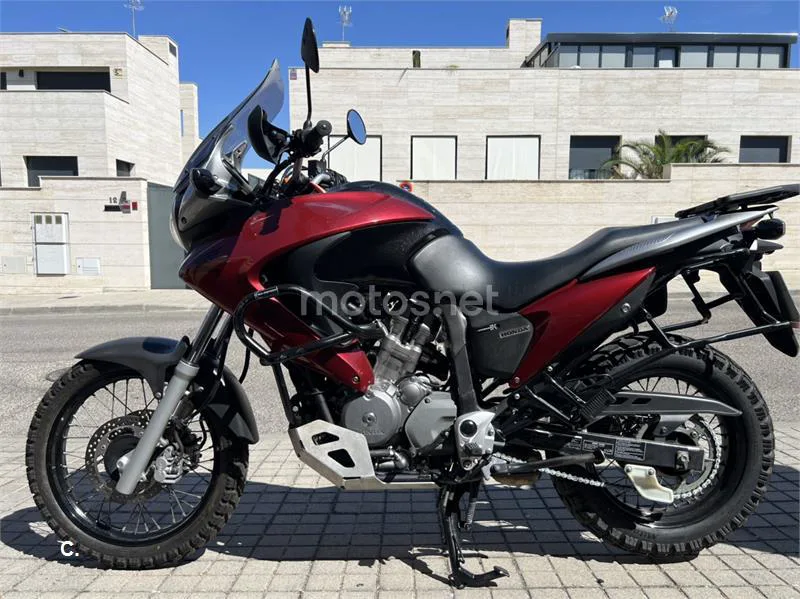 Honda XL700V Transalp - Vista 4