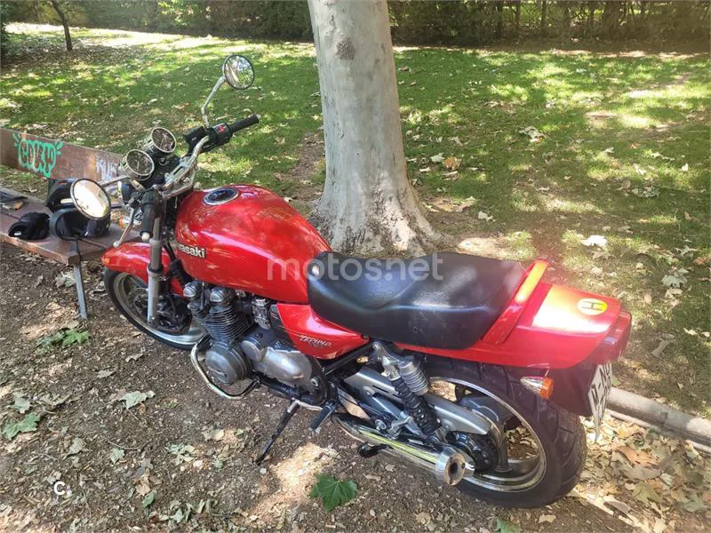 Kawasaki Zephyr 750 - Vista 8