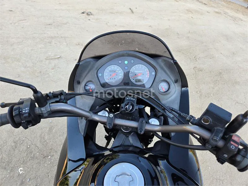 Honda XL650V Transalp - Vista 5