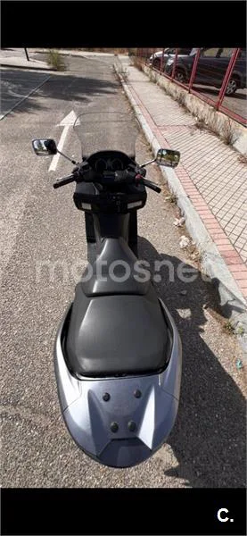 Suzuki Burgman 400 - Vista 4