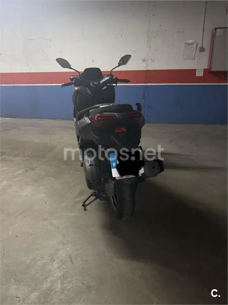 Yamaha XMAX 125 - Vista 5