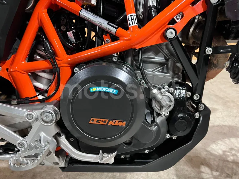 KTM 690 Enduro R - Vista 26