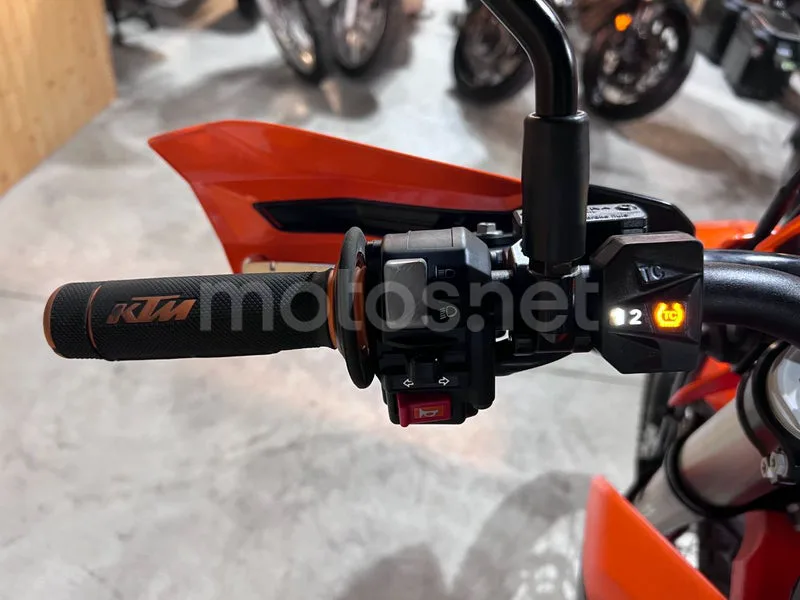 KTM 690 Enduro R - Vista 73