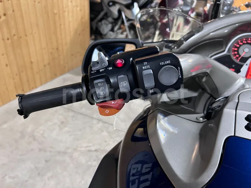 BMW K 1200 LT - Vista 86