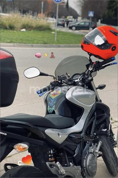 Suzuki Gladius 650 4000 € 2011 Sevilla - 2